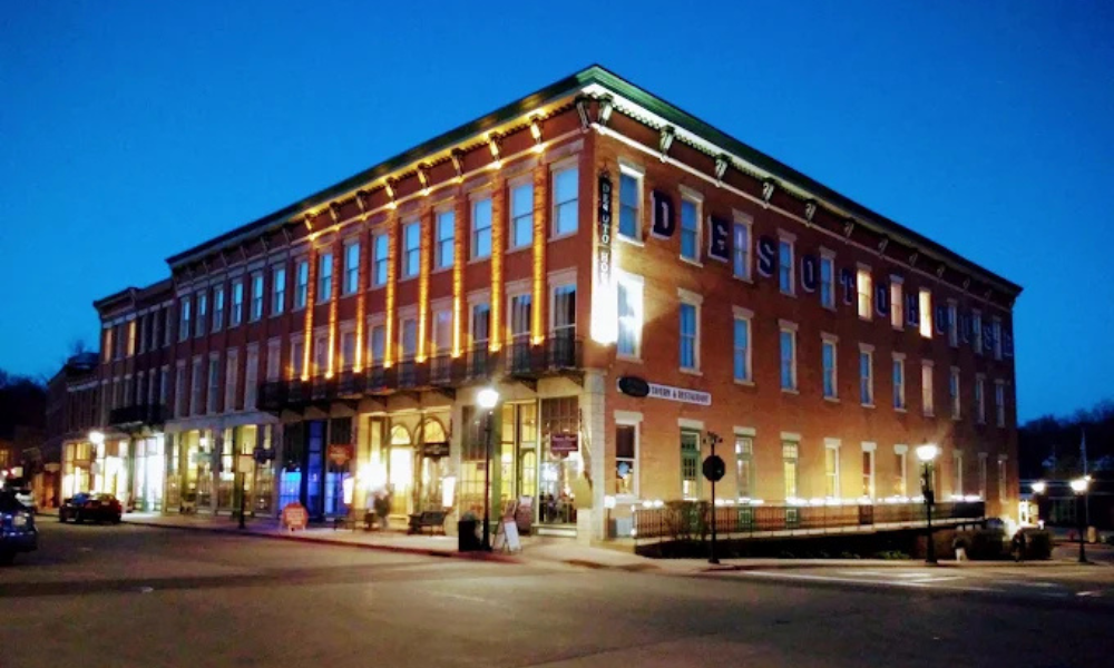 The Desoto House Hotel Galena Weddings Near Me