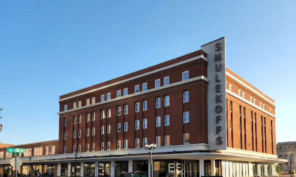 Eastbank Venue and Lounge in Cedar Rapids Weddings Near Me Eastbank Venue and Lounge in Cedar Rapids Weddings Near Me